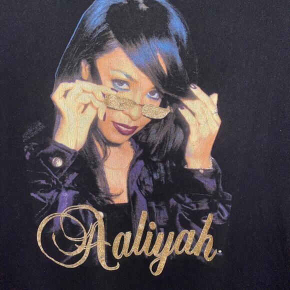 Aaliyah Black Sparkle Graphic Short Sleeve Crew Neck T-Shirt Women's Size XL - Picture 2 of 7